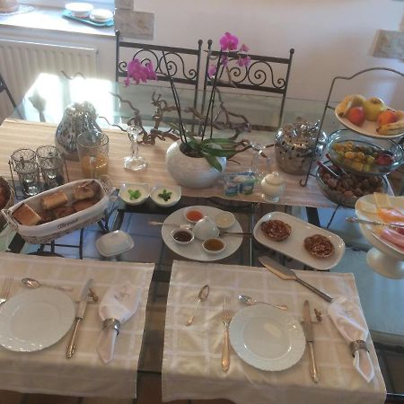 Le Coup De Coeur Bed and Breakfast Coincy Buitenkant foto